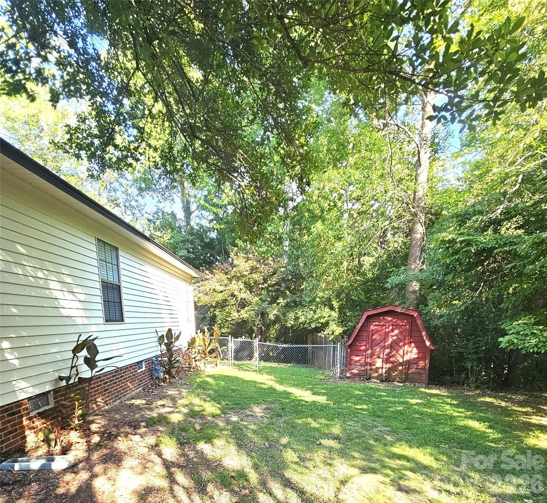 Photo of 1926 Pinevalley Road