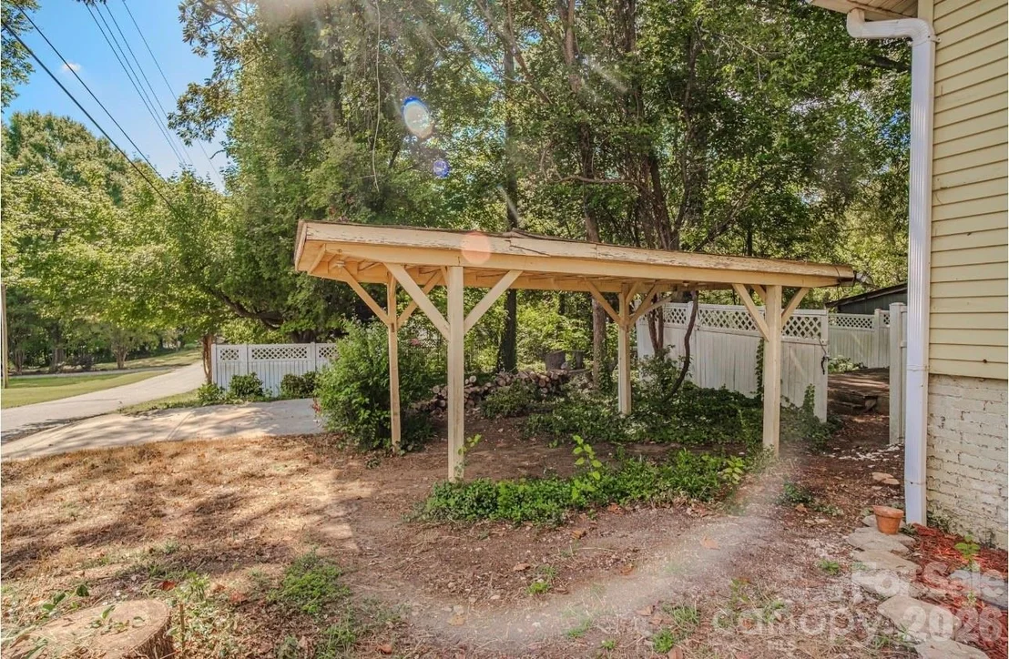 Photo of 401 8th Street