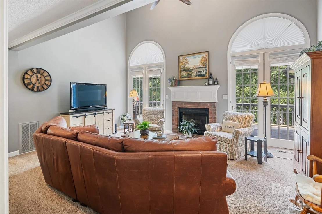 Photo of 1413 Windemere Lane