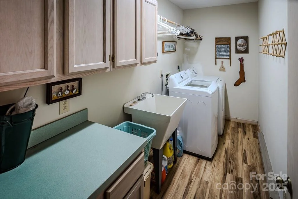 Photo of 130 Skiway Circle