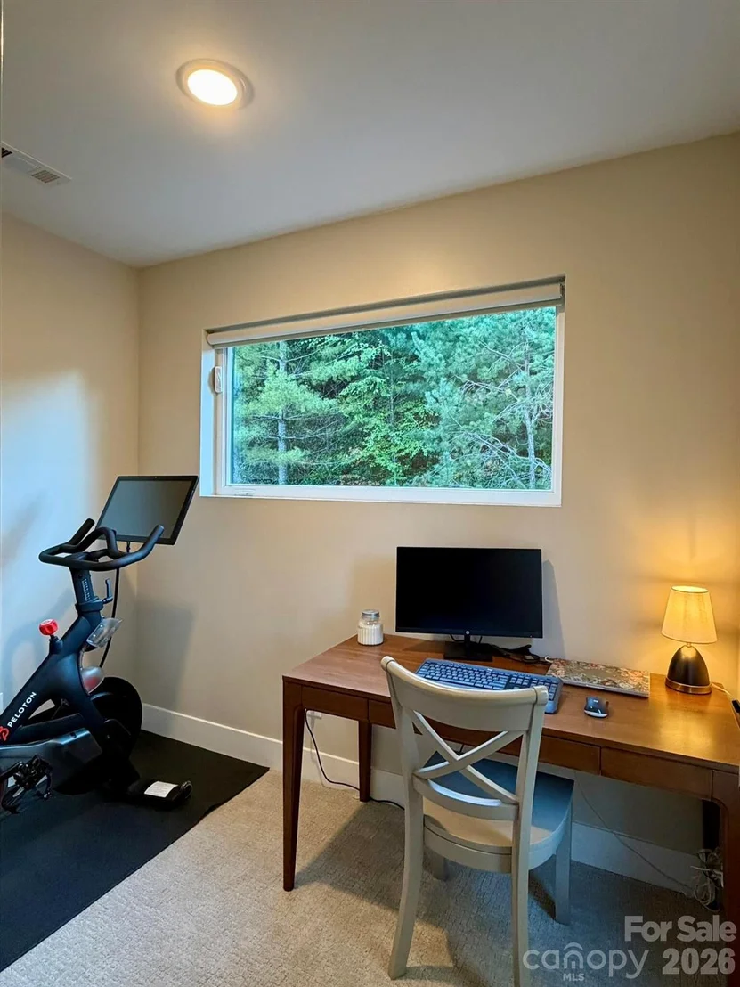 Photo of 70 Knobby Lane
