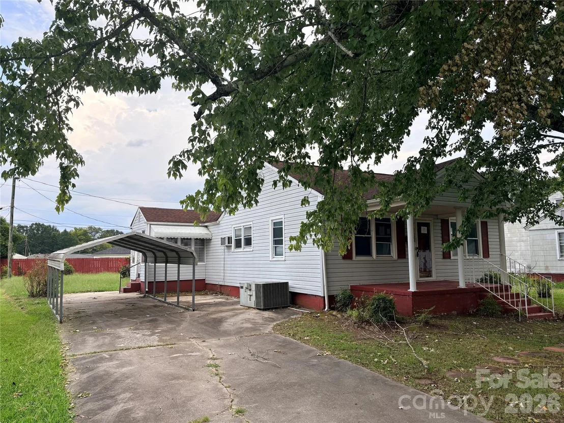 Photo of 504 Brendale Drive