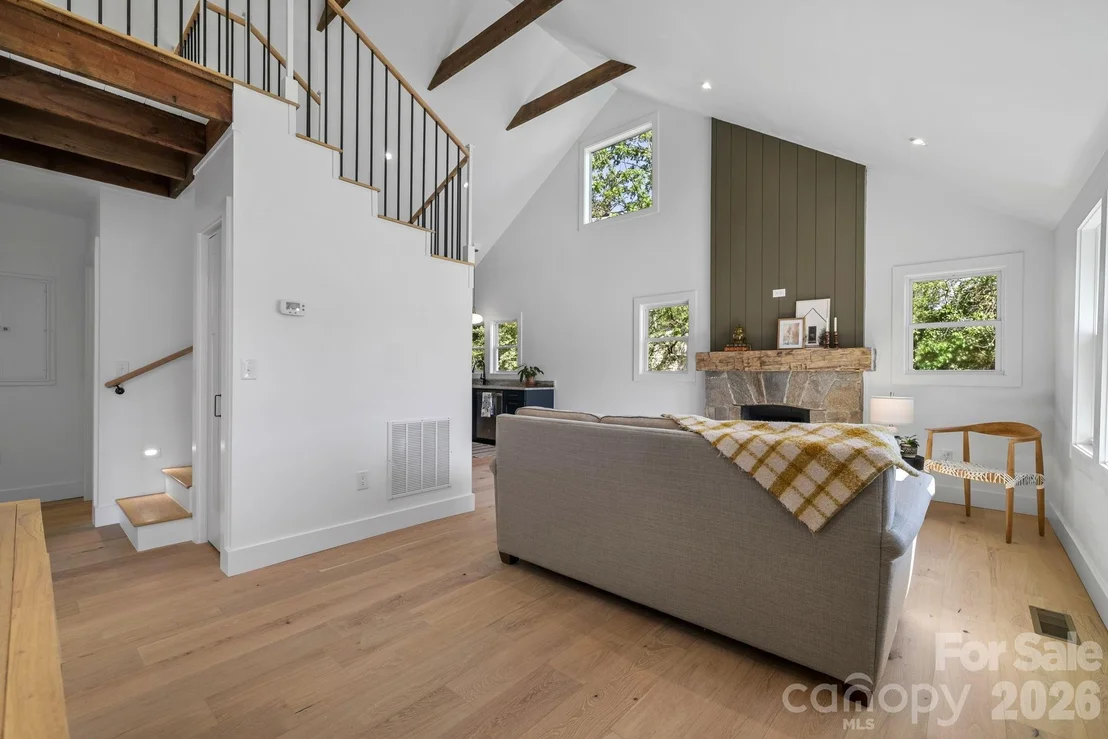 Photo of 523 Harrison Avenue