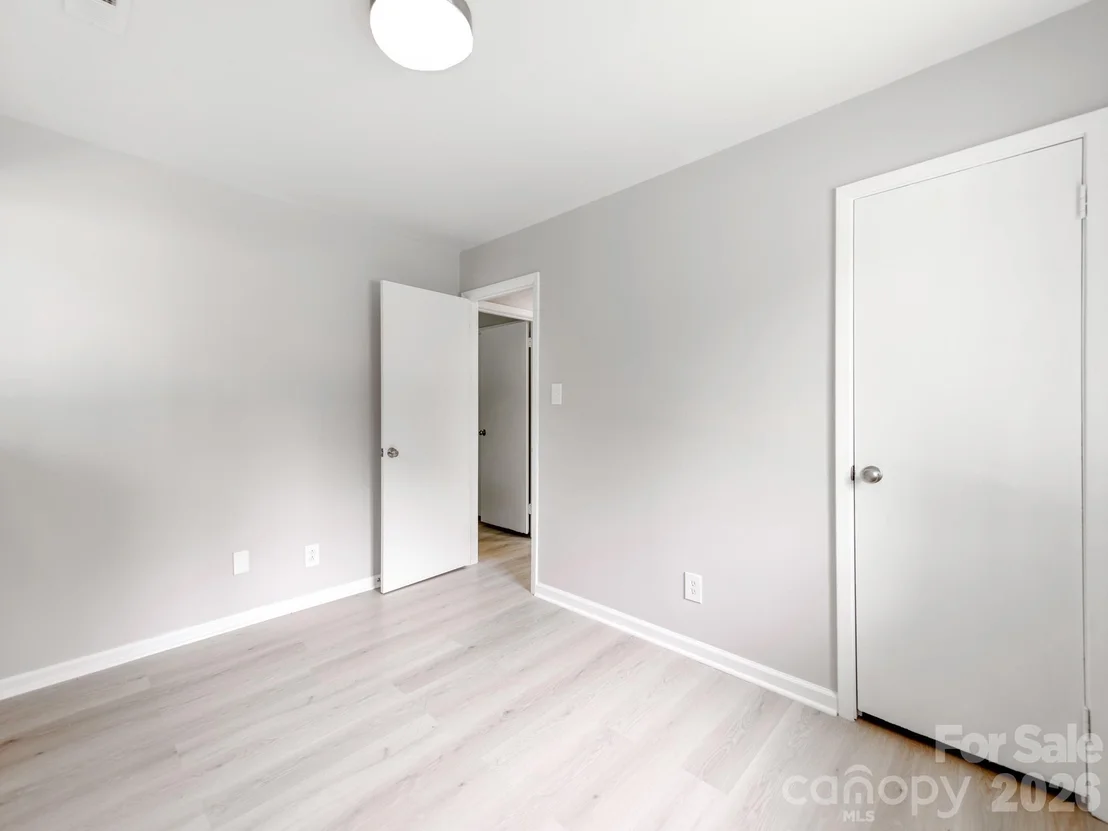 Photo of 4925 Springview Road