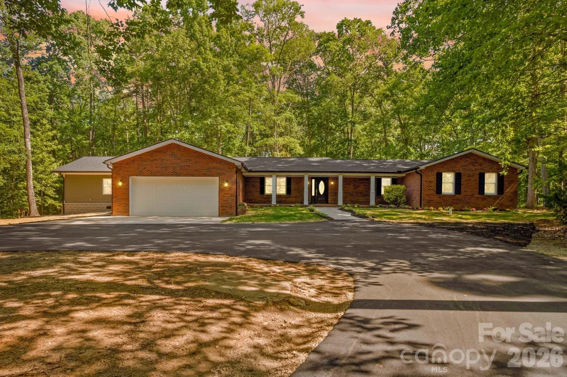 Photo of 4455 Moose Road