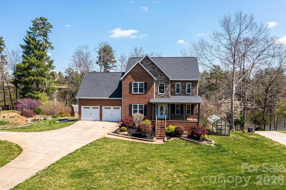 Photo of 4726 Crystal Falls Avenue