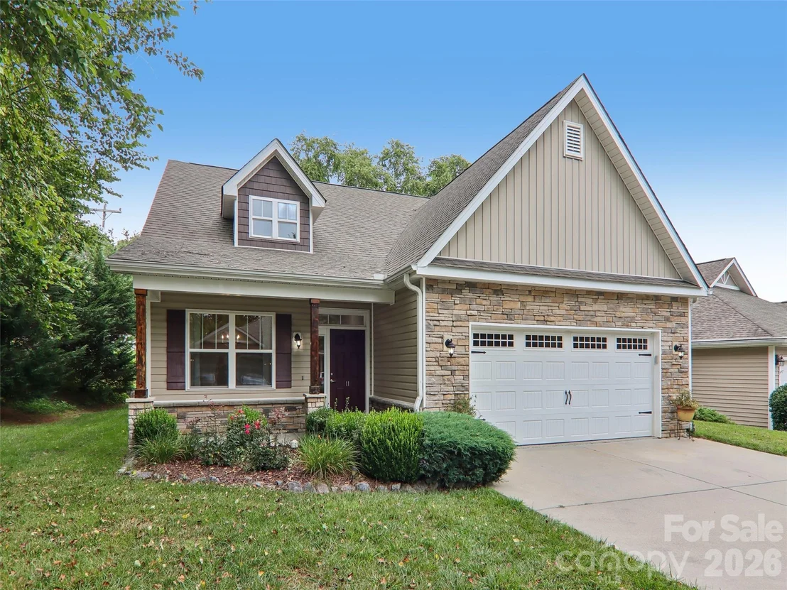 Photo of 11 Eagle Pointe Way