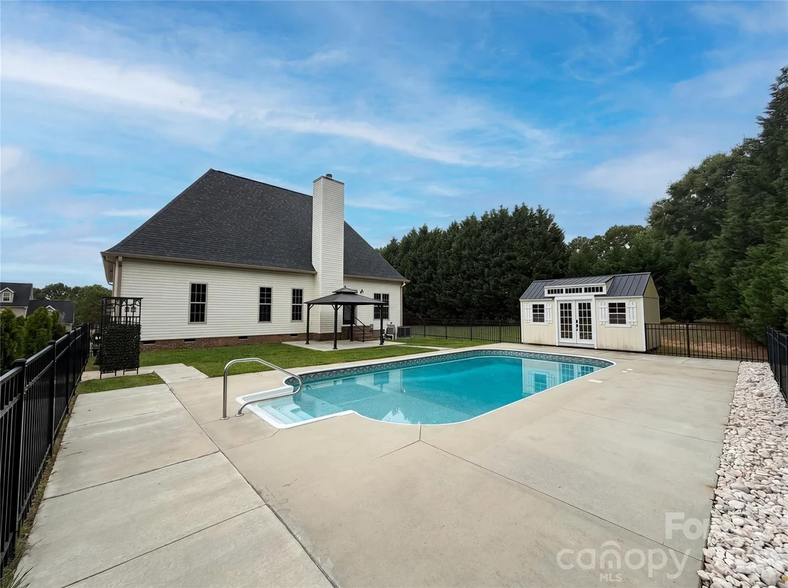 Photo of 1417 Mcbeth Drive