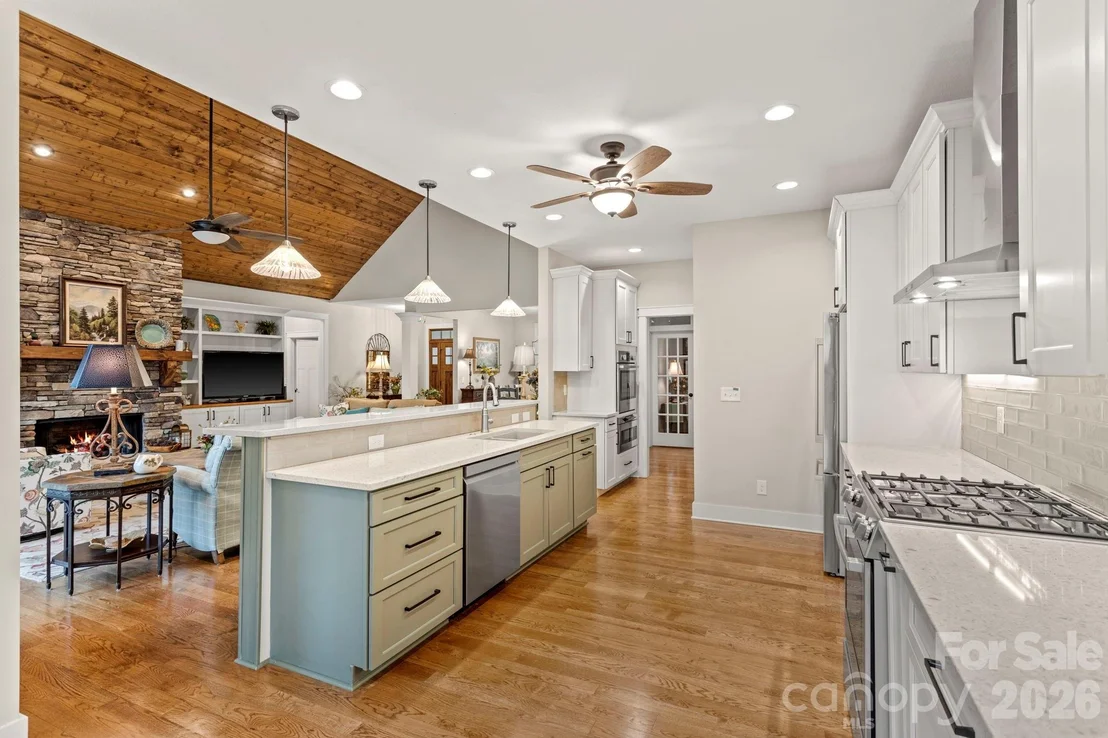Photo of 719 Overlook Drive