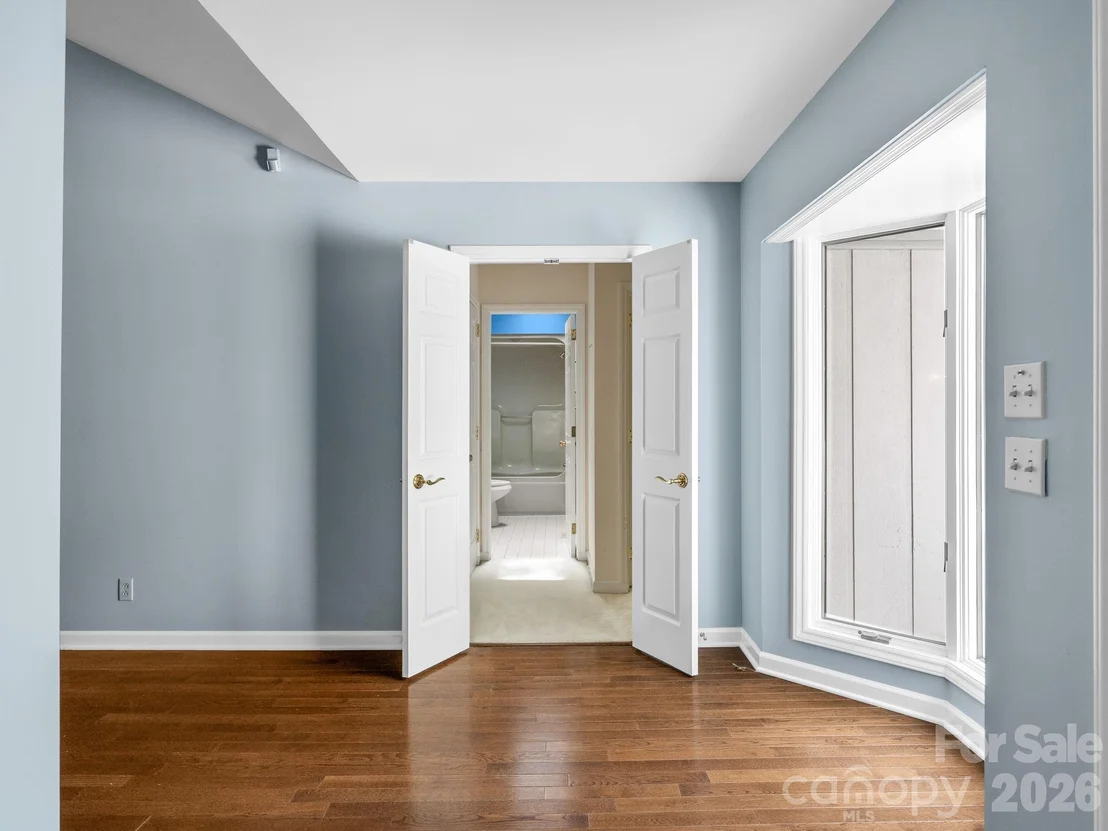 Photo of 140 Meadowlark Drive