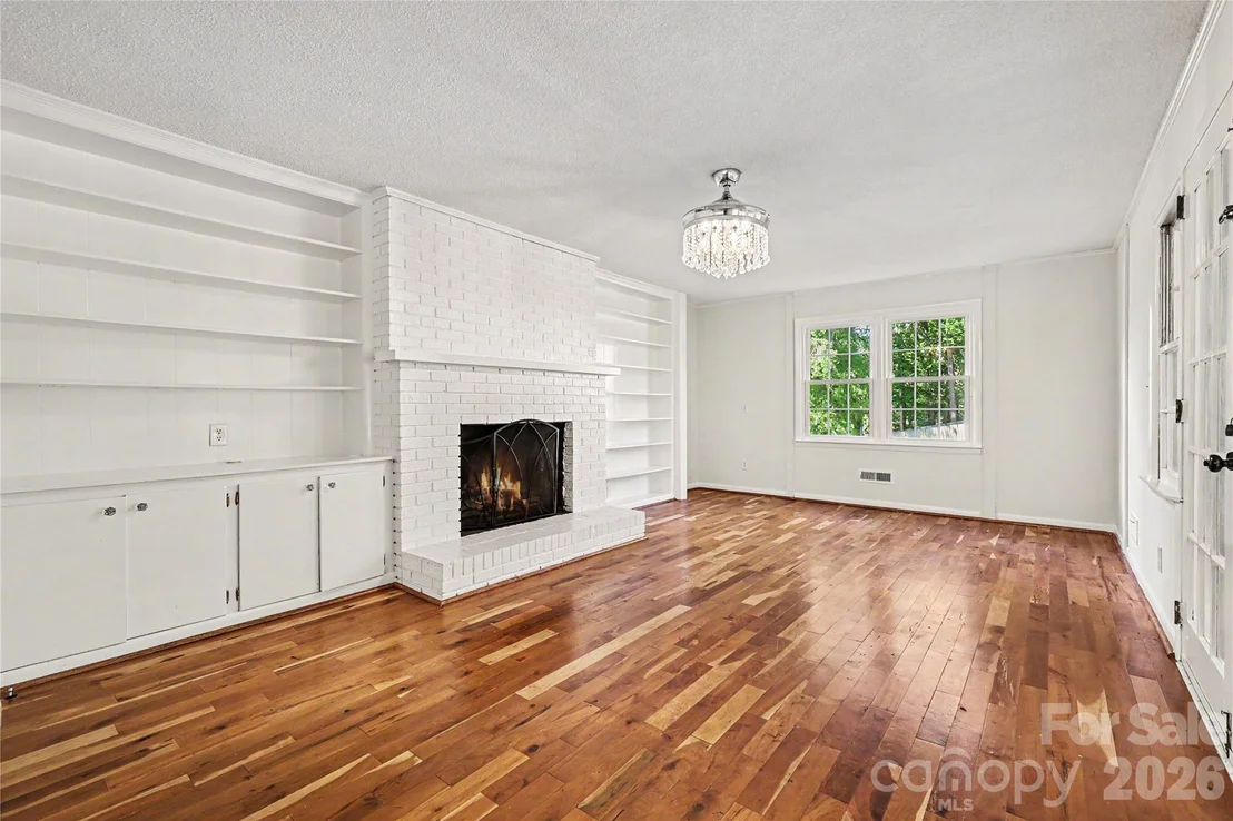 Photo of 211 Windsor Drive