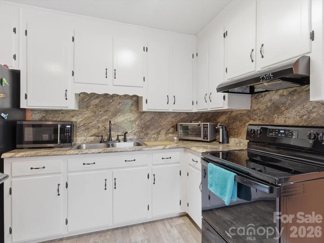 Photo of 3044 Sims Road