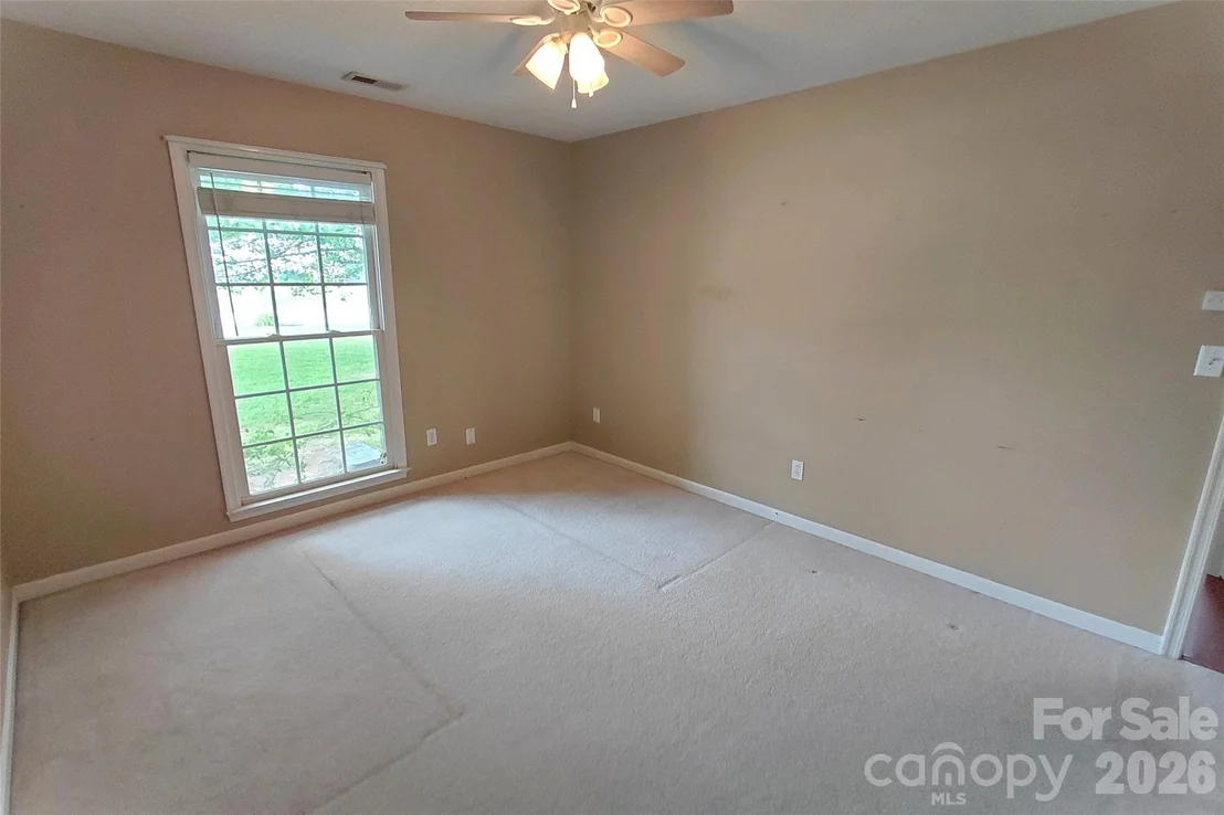 Photo of 1016 Thorncrest Drive