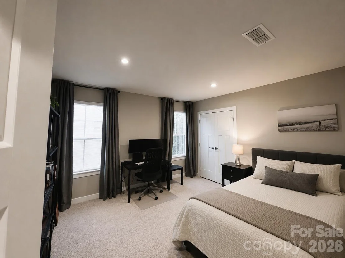 Photo of 7708 W Berkeley Road