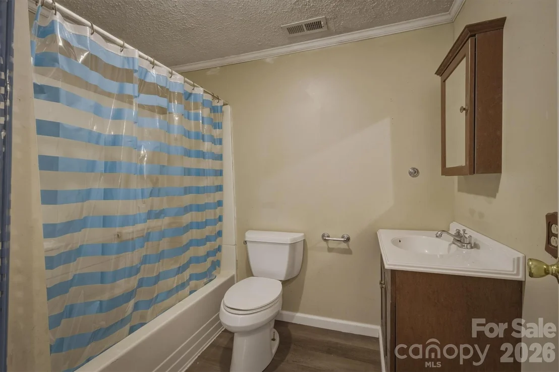 Photo of 2566 Andrews Circle