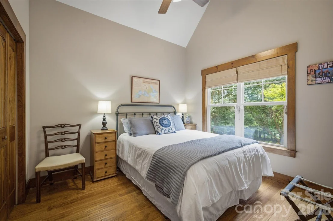 Photo of 2185 Cottage Park Road