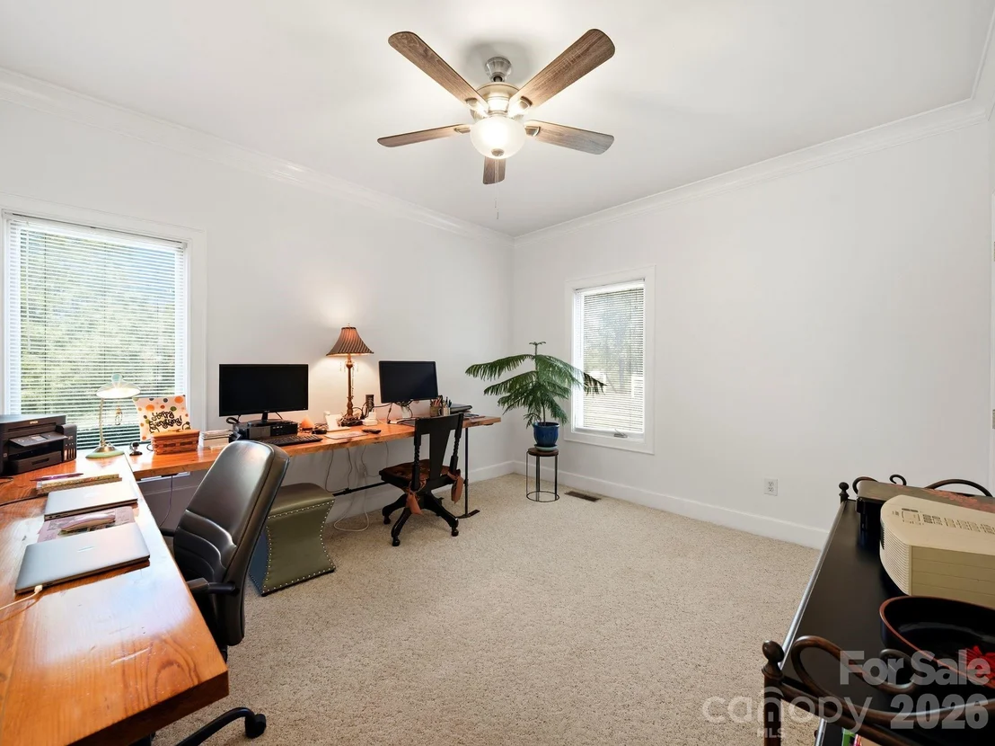 Photo of 2950 Pearidge Road