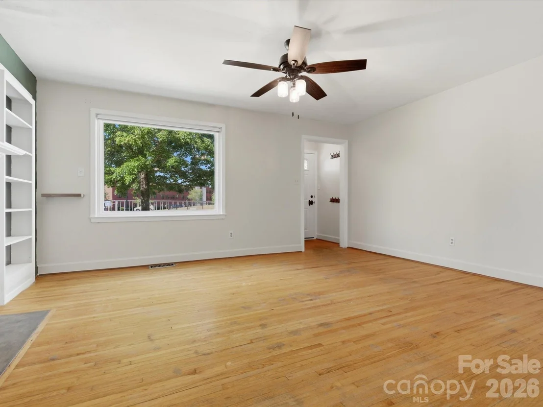 Photo of 620 Normandy Road