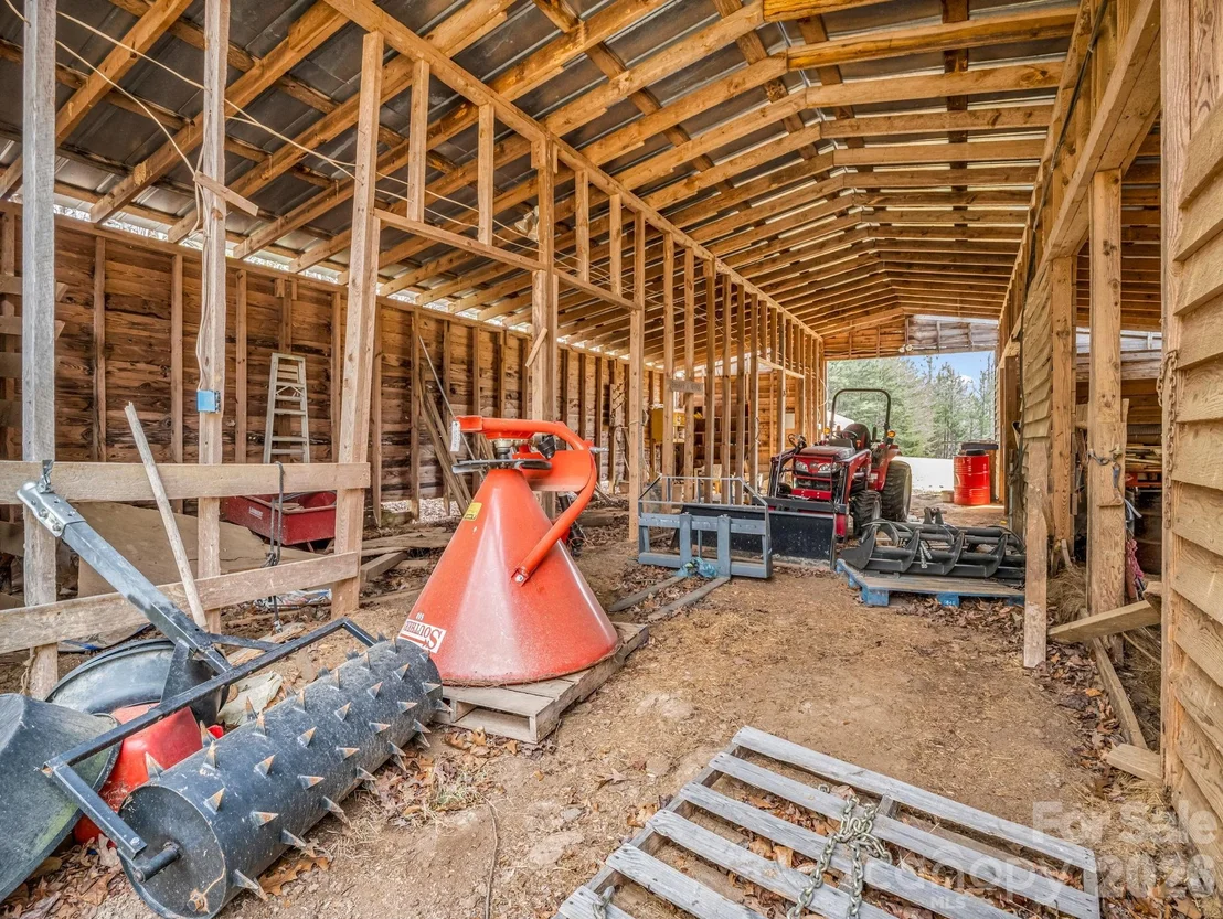 Photo of 308 Frog Hollow Road