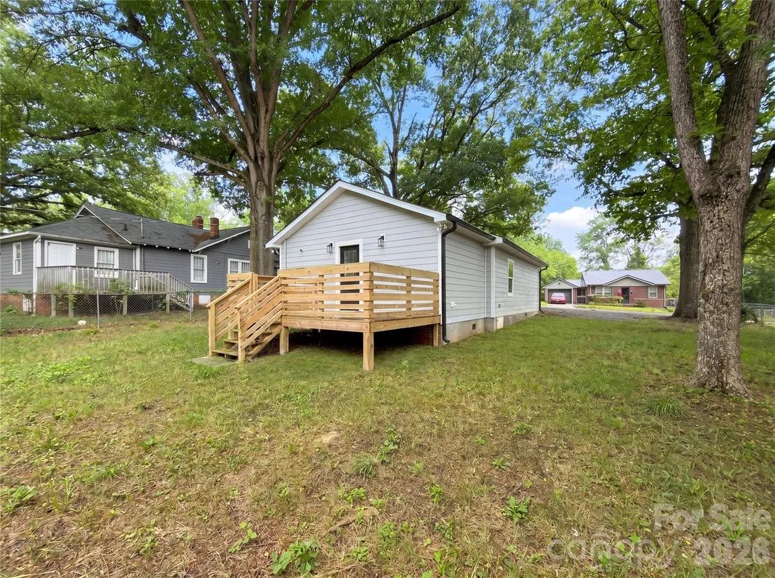 Photo of 1013 Elm Street