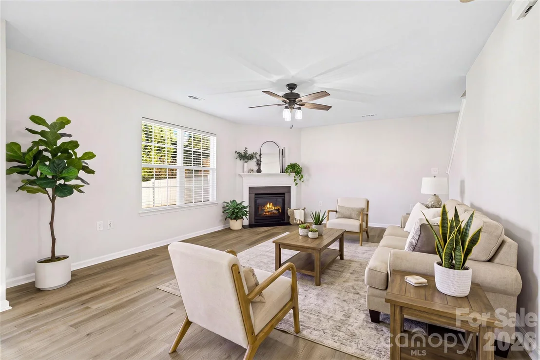 Photo of 407 Lind Point Lane