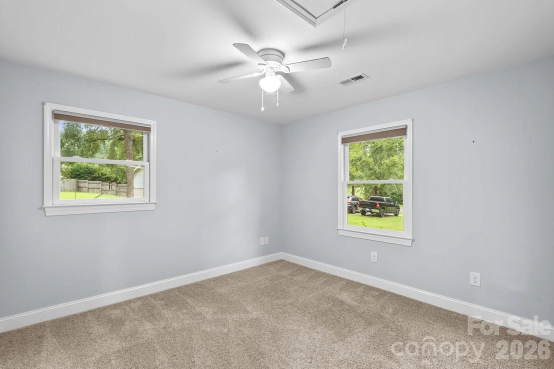 Photo of 465 Bonanza Drive