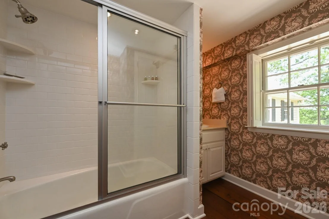 Photo of 835 Jackson Grove Road