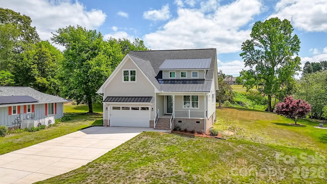 Photo of 102 Starmount Drive