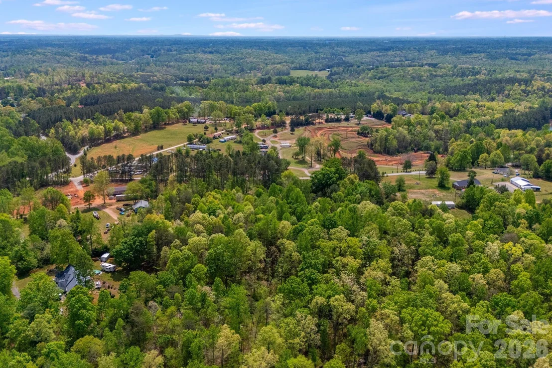 Photo of 1737 Whitesides Road