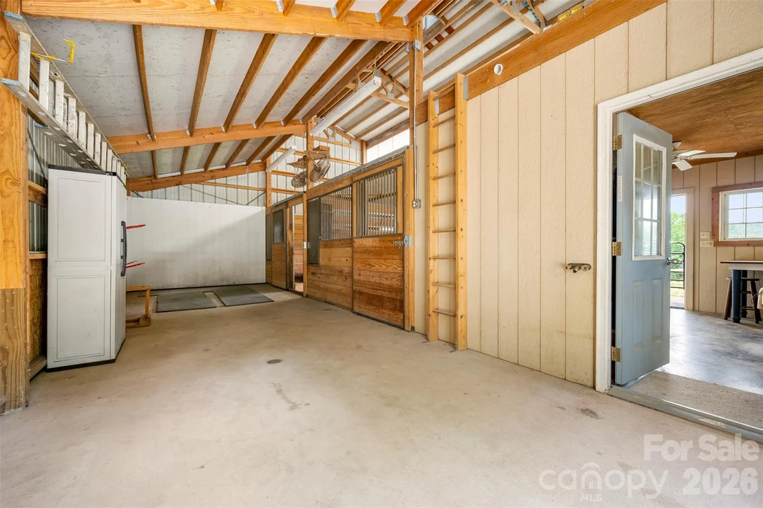 Photo of 441 Lower Ridgeview Road