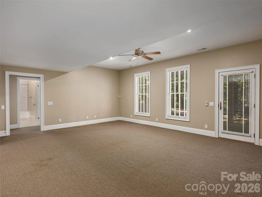 Photo of 620 N Highland Road