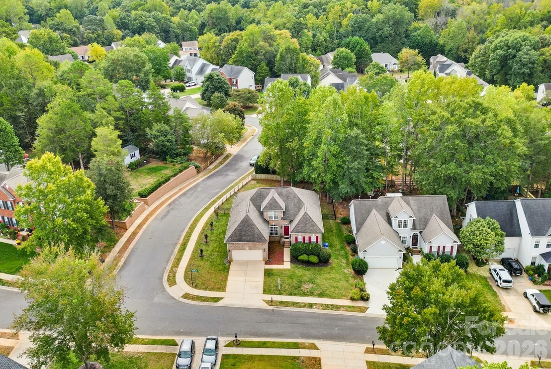 Photo of 13330 Edgetree Drive