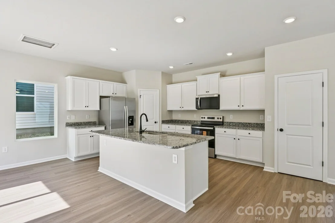 Photo of 718 Willow Estates Drive