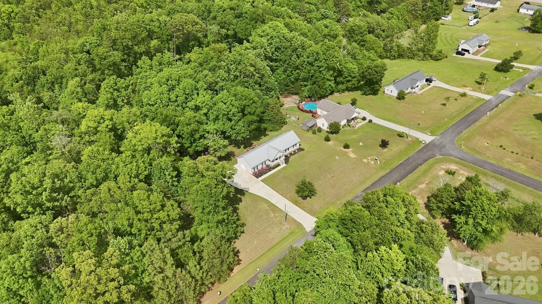 Photo of 142 Sam Bailes Boulevard