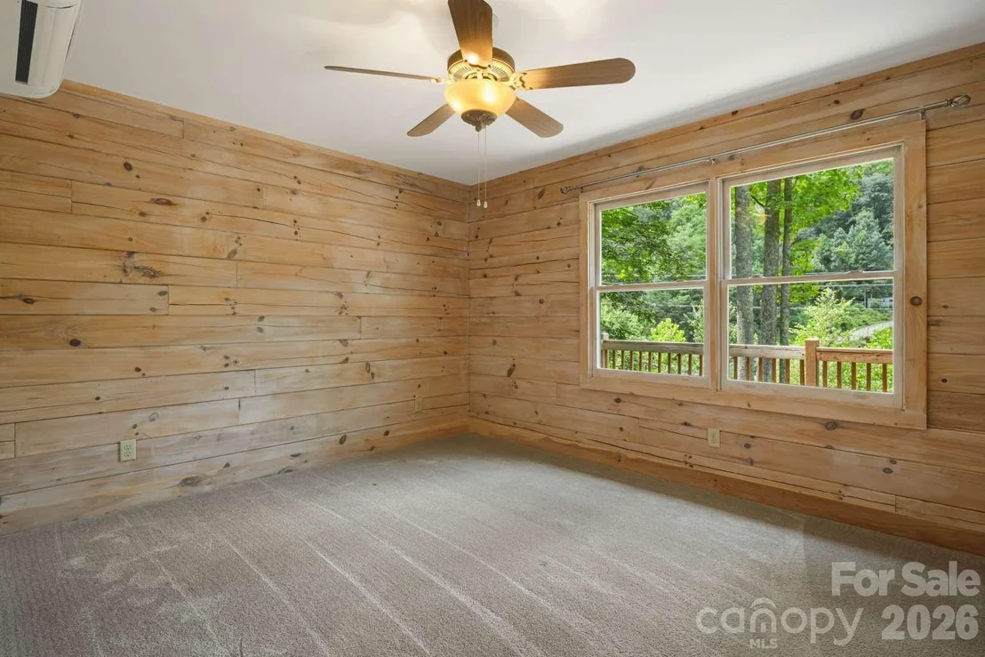 Photo of 382 Paint Fork Road