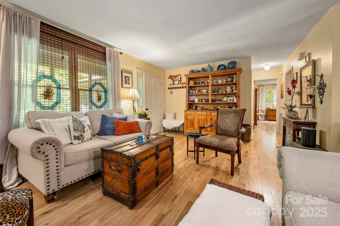 Photo of 144 Beechwood Drive