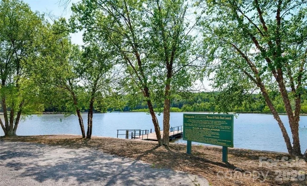 Photo of 175 Green Hills Road