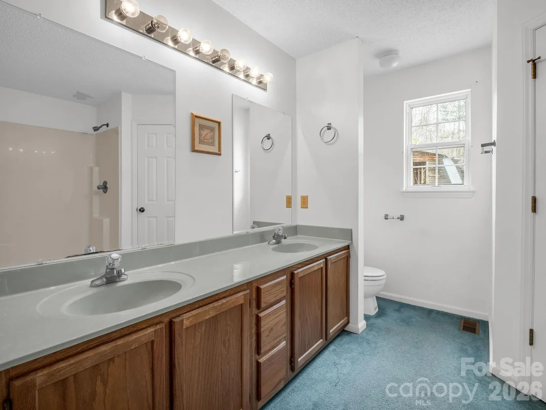 Photo of 308 Frog Hollow Road