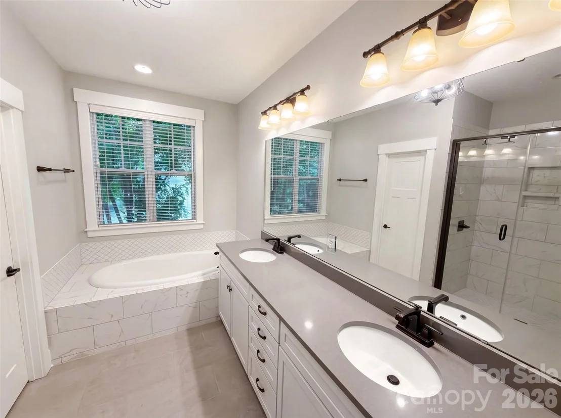 Photo of 4193 Persimmon Road