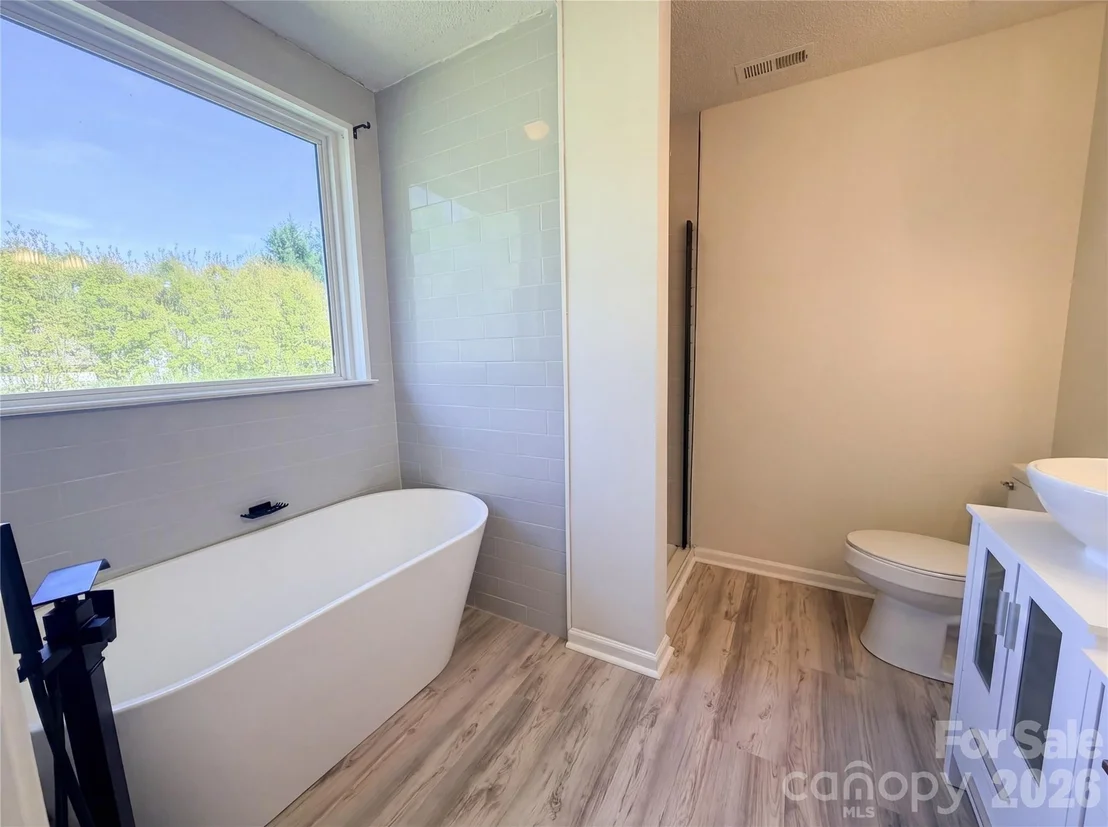 Photo of 6032 Briggs Drive
