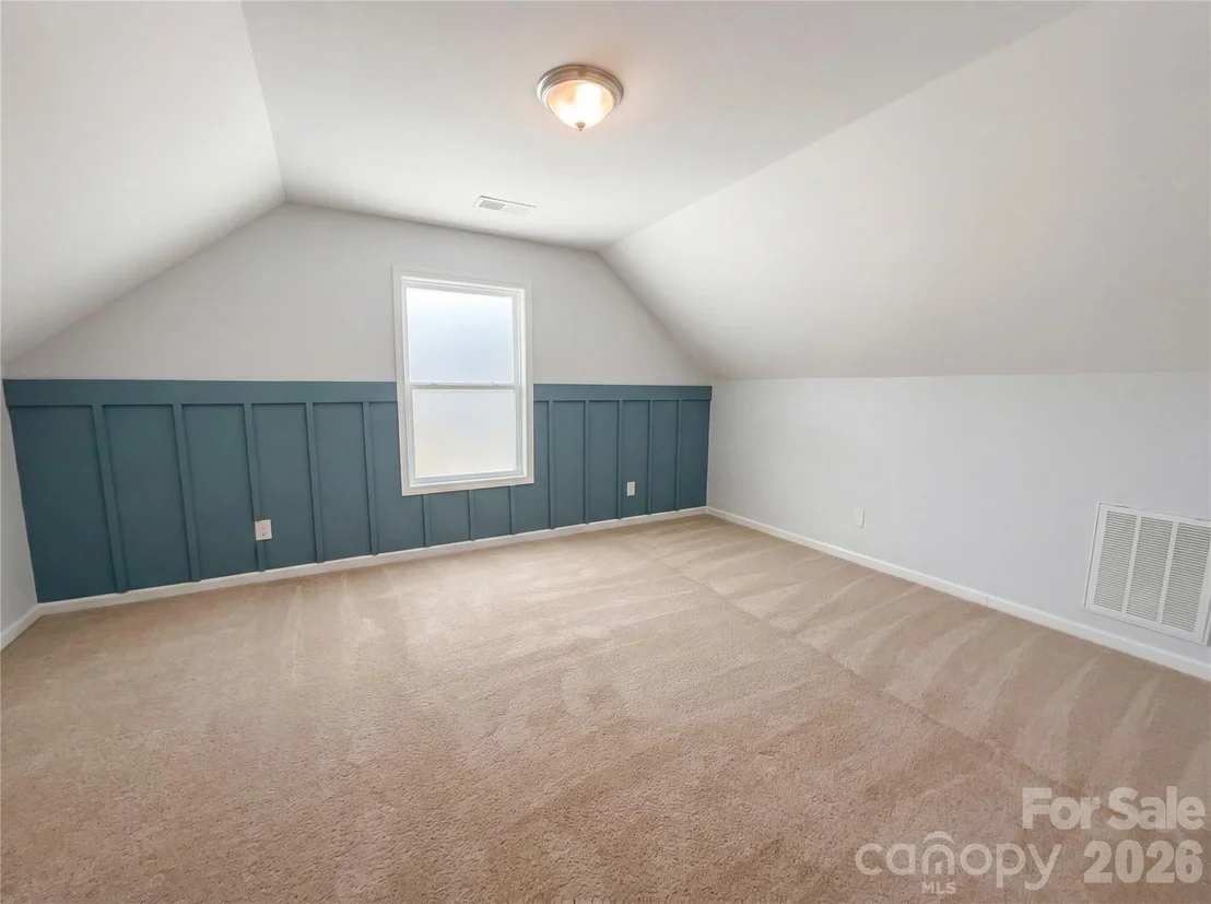 Photo of 1328 Centennial Drive