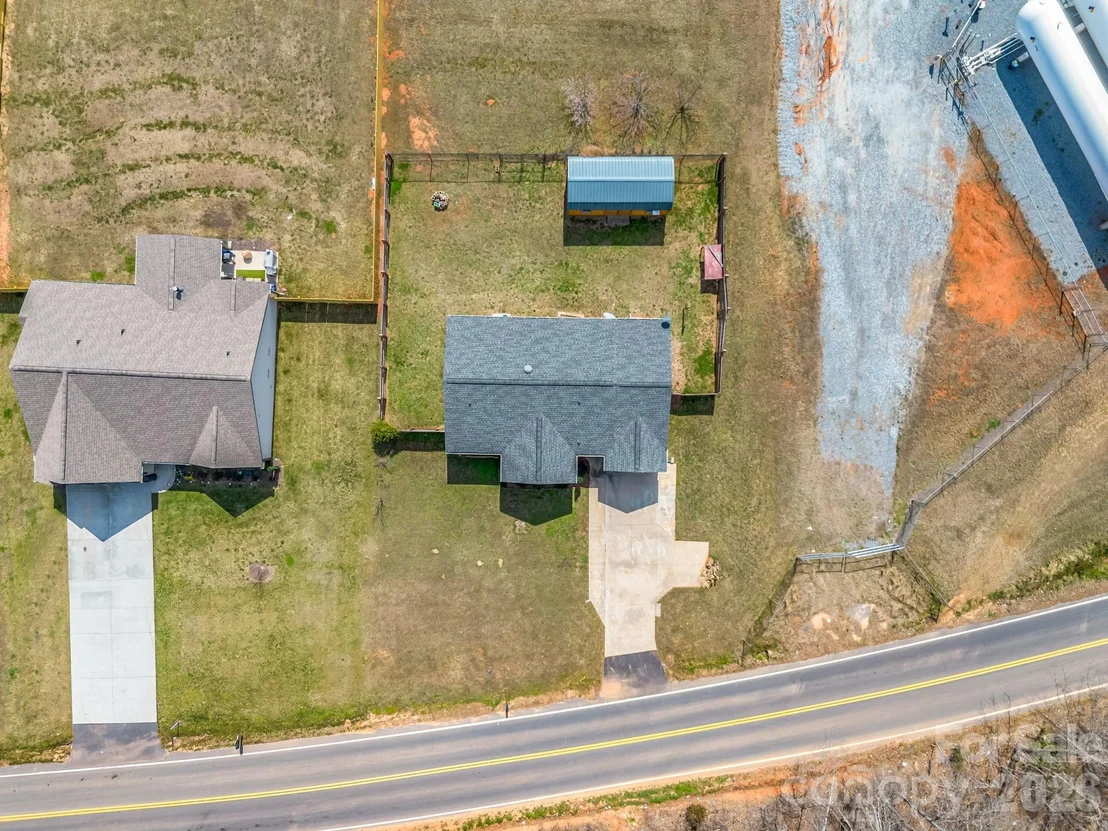 Photo of 655 W Oconee Street
