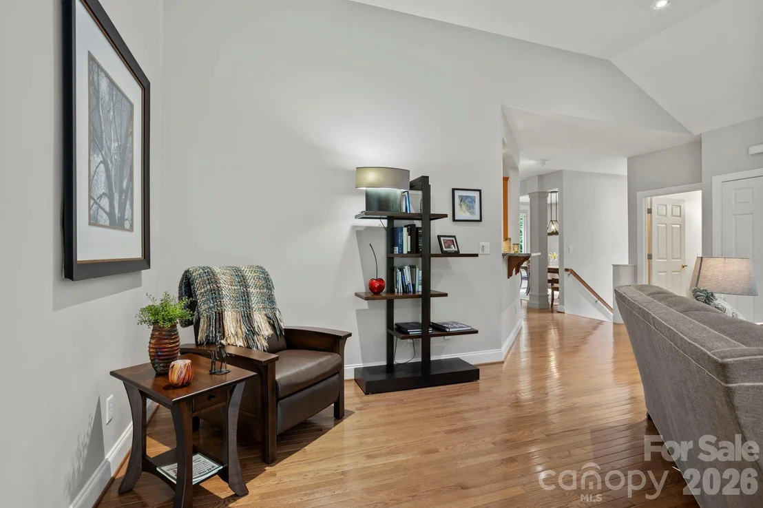 Photo of 547 Pinnacle Peak Lane