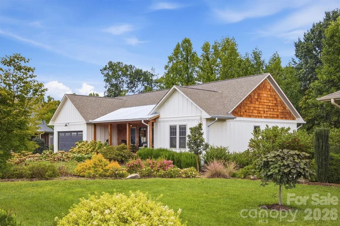 Photo of 124 Beechmont Drive
