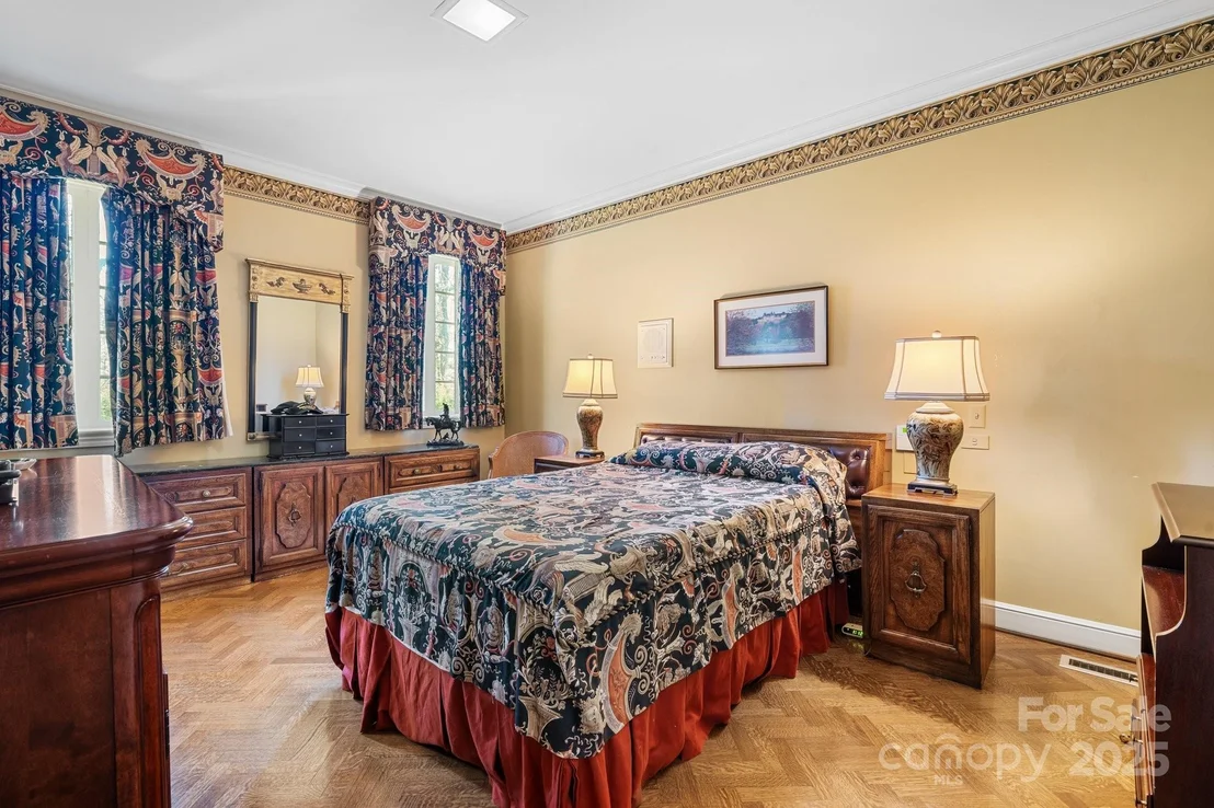 Photo of 135 Claron Place SE