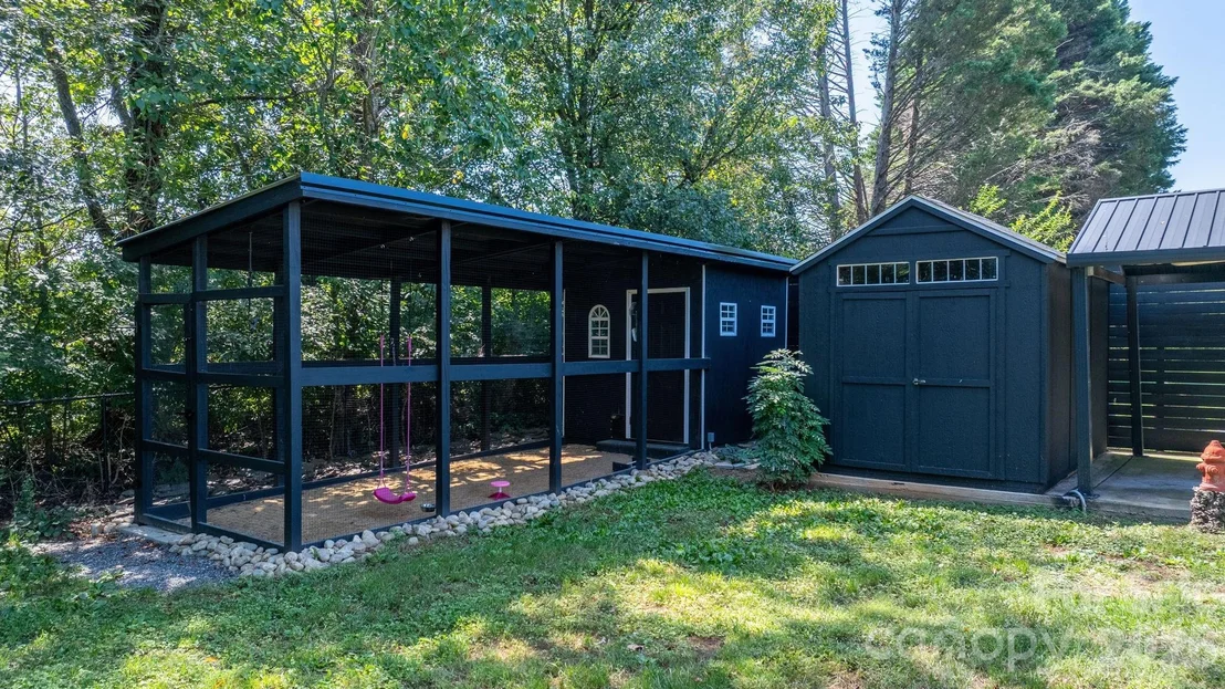 Photo of 5795 Valley Field Road