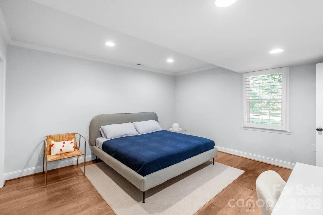 Photo of 5917 Doncaster Drive