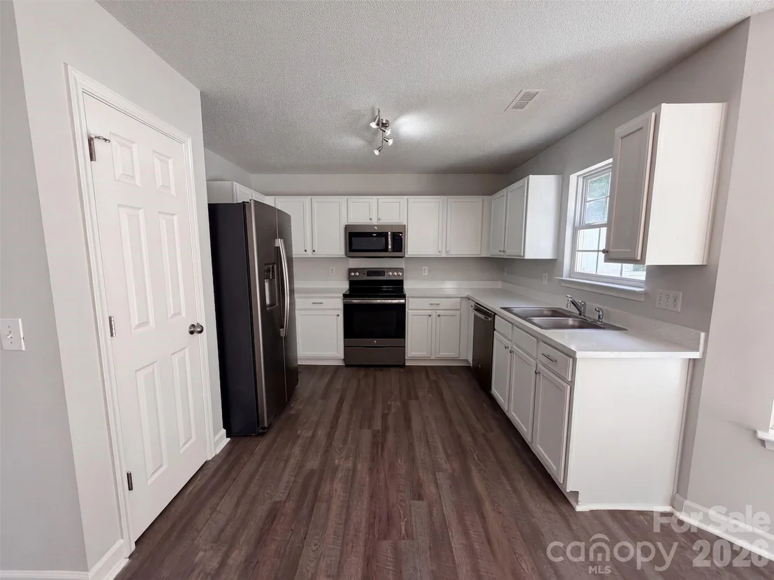 Photo of 3978 Shasta Circle