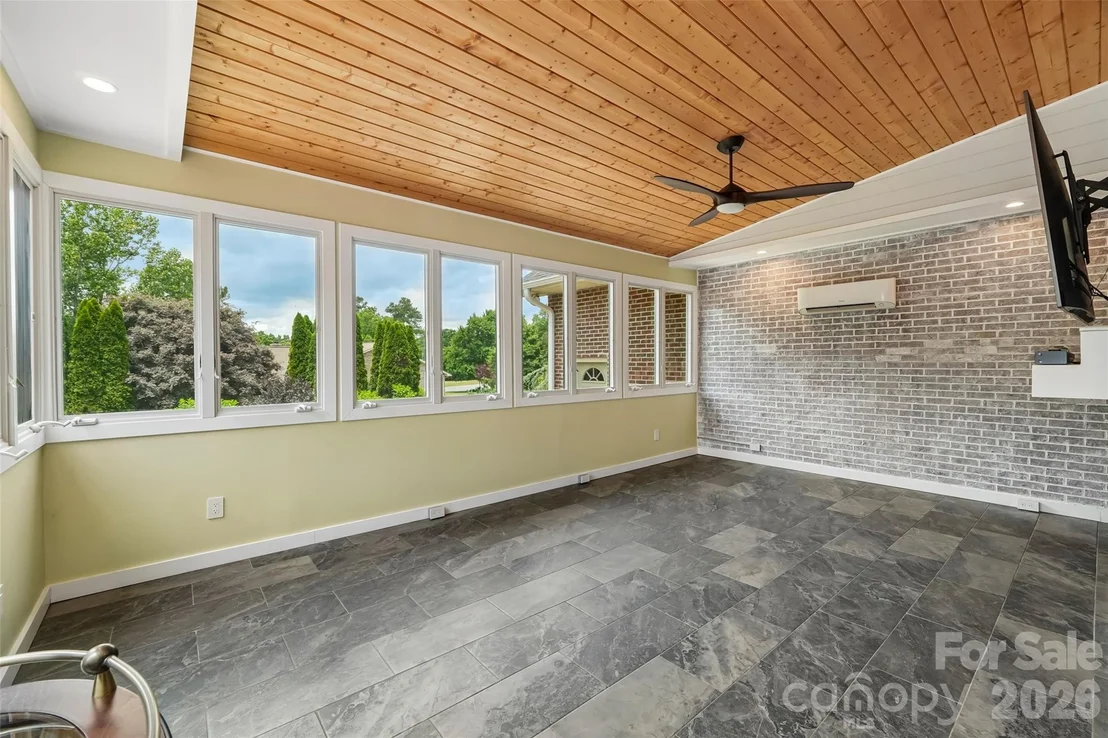 Photo of 320 Canvasback Road