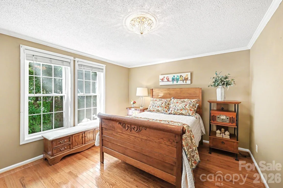 Photo of 10112 Idlewild Road